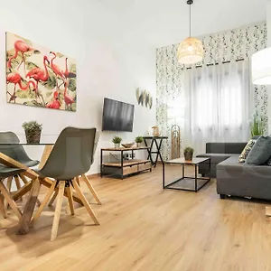 3br With Parking And Patio In The Center By Rems Málaga